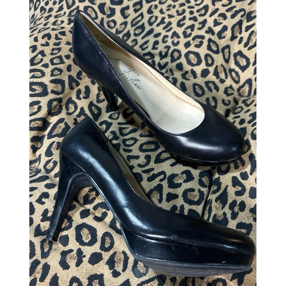 Marc Fisher Classic Black Leather‎ Round Toe Stiletto Pumps Heels, Size 6